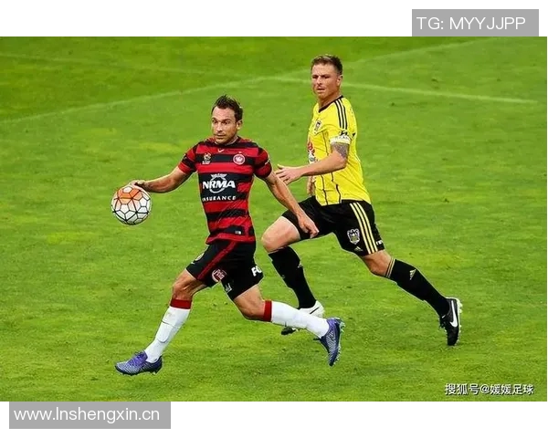 西悉尼流浪与墨尔本胜利角球数据对比分析与比赛影响探讨