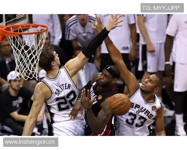 热火迎来新赛季,阵容调整后有望冲击总冠军之路 热火迎来新赛季,阵容调整后有望冲击总冠军之路